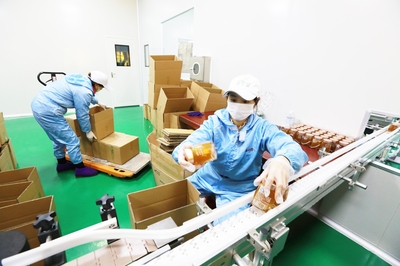 甜蜜工厂助脱贫，百余家庭焕新颜